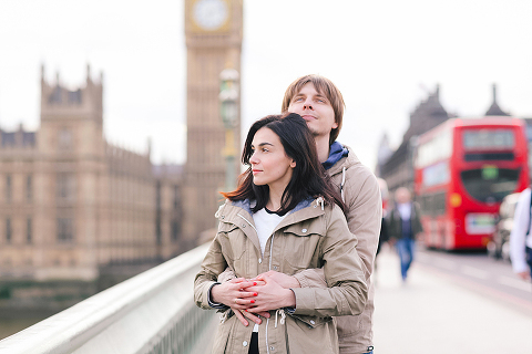 couples engagement outdoor London westminster big ben photo shoot (19)