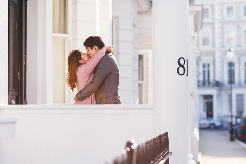 south kensington london spring magnolia natural history museum notting hill engagement pre wedding couples photo shoot (15)