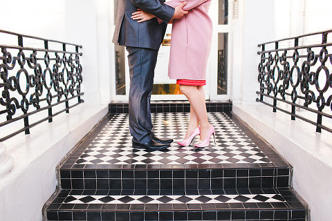 south kensington london spring magnolia natural history museum notting hill engagement pre wedding couples photo shoot (20)