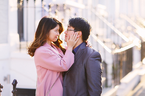south kensington london spring magnolia natural history museum notting hill engagement pre wedding couples photo shoot (36)