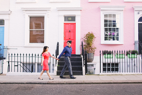 south kensington london spring magnolia natural history museum notting hill engagement pre wedding couples photo shoot (38)