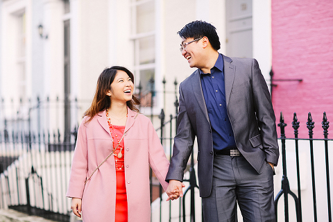 south kensington london spring magnolia natural history museum notting hill engagement pre wedding couples photo shoot (41)