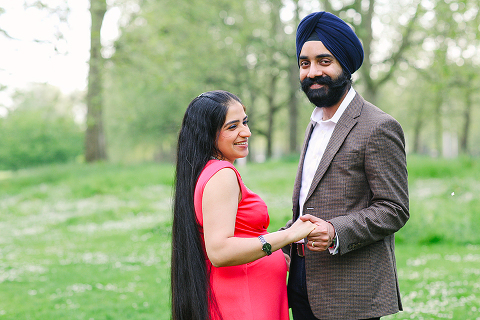 pregnancy spring couples photo shoot London st james park westminster big ben (2)