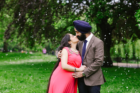 pregnancy spring couples photo shoot London st james park westminster big ben (6)