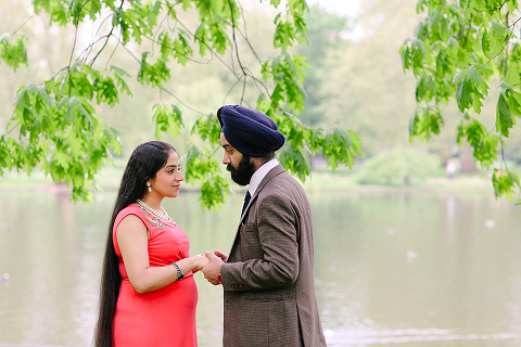 pregnancy spring couples photo shoot London st james park westminster big ben (8)