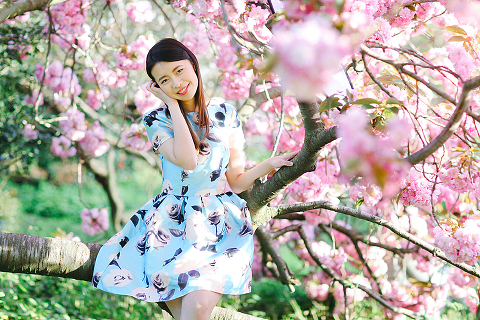 cherry blossom sakura spring london outdoor fashion portrait photoshoot regents park (25)