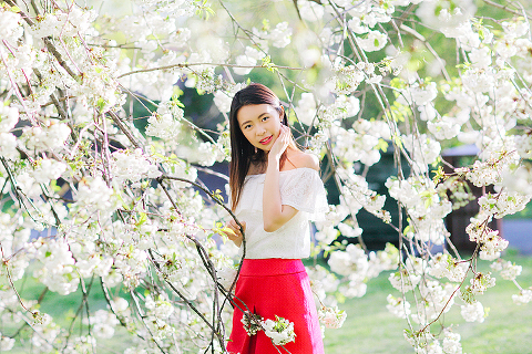 cherry blossom sakura spring london outdoor fashion portrait photoshoot regents park (7)