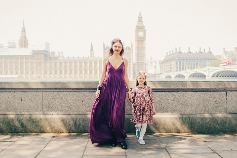 family portrait fashion photoshoot london westminster big ben summer dress (11)