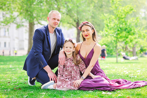 family portrait fashion photoshoot london westminster big ben summer dress (22)