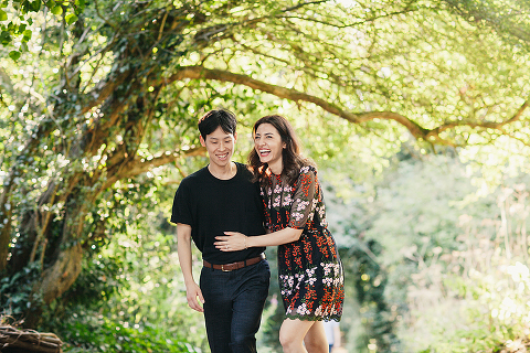 Hampstead Pergola and Hill Gardens hampstead heath park London engagement love couples shoot summer boho pre wedding (38)
