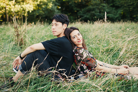 Hampstead Pergola and Hill Gardens hampstead heath park London engagement love couples shoot summer boho pre wedding (44)