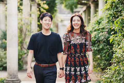 Hampstead Pergola and Hill Gardens hampstead heath park London engagement love couples shoot summer boho pre wedding (5)