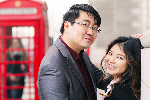 engagement couples photographer pre wedding london love big ben westminster tower bridge spring couple photo shoot piccadilly evening (34)