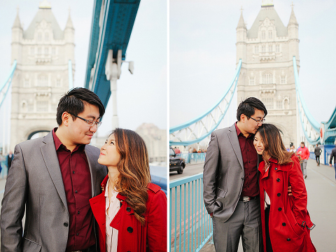 engagement couples photographer pre wedding london love big ben westminster tower bridge spring couple photo shoot piccadilly evening (6)