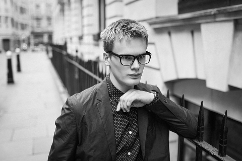 portrait fashion mens street style photo shoot East London Liverpool street station (26)