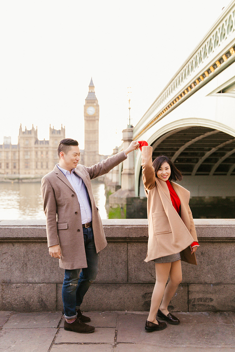 love couples pre wedding engagement photo shoot photographer London Mayfair Piccadilly Trafalgar square Westminster Big Ben London eye winter christmas (35)
