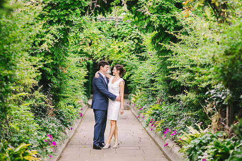 couples photo shoot engagement photographer London Tower Bridge Regents park summer (34)