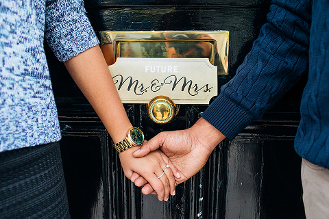 south kensington london couples engagement pre wedding proposal autumn photo shoot big ben westminster bridge tower evening (21)