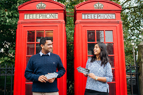 south kensington london couples engagement pre wedding proposal autumn photo shoot big ben westminster bridge tower evening (27)