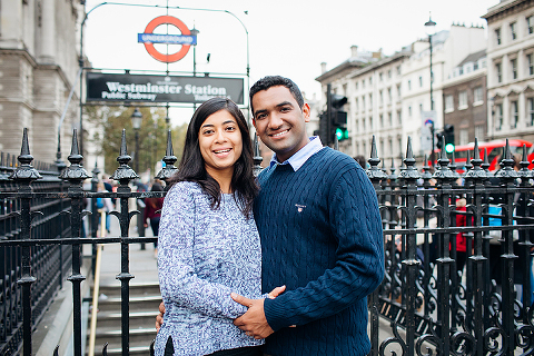 south kensington london couples engagement pre wedding proposal autumn photo shoot big ben westminster bridge tower evening (29)