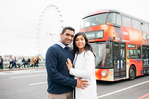 south kensington london couples engagement pre wedding proposal autumn photo shoot big ben westminster bridge tower evening (30)