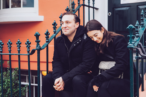 winter christmas couples engagement photo shoot London notting hill fog (12)