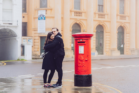 winter christmas couples engagement photo shoot London notting hill fog (16)