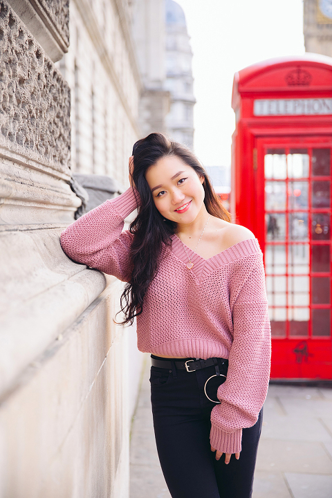 graduation london photo shoot portrait outdoor Big Ben Westminster street style (29)