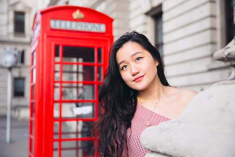 graduation london photo shoot portrait outdoor Big Ben Westminster street style (35)