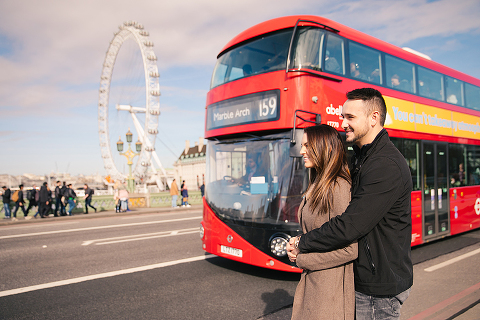 couples photo shoot in London Westminster Big Ben spring engagement photographer (18)