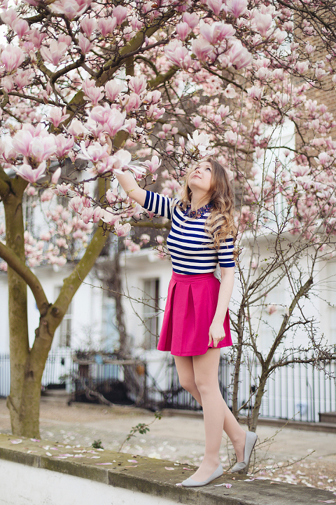London portrait lifestyle fashion spring pink magnolia blooming photo shoot cute tulips long hair pretty girl