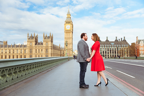 couple love story anniversary photo shoot London Westminster Bridge Red telephone box Big Ben (5)