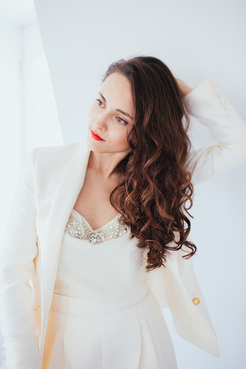 bridal editorial London spring portrait fashion belle and bunty (2)