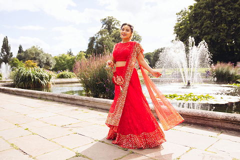 hindu diwali outfit fashion photo shoot london hyde park indian dress make-up look (14)