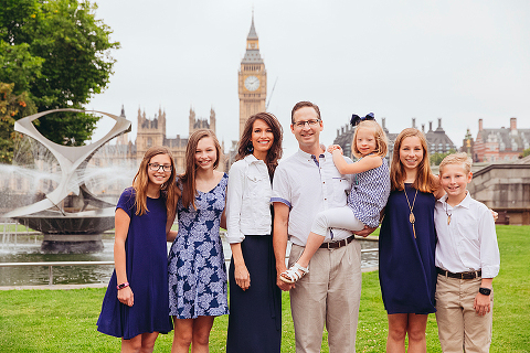 family summer photo shoot london westminster big ben london eye kids portraits (1)