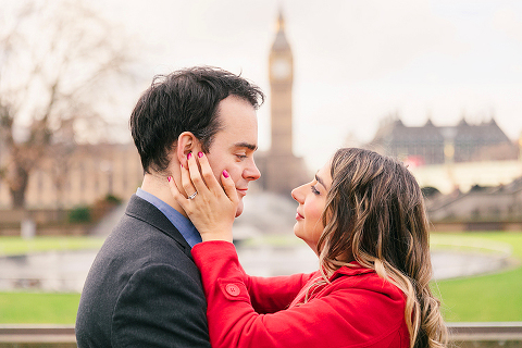 proposal engagement couples pre wedding photo shoot London Westminster Tower Bridge (3)