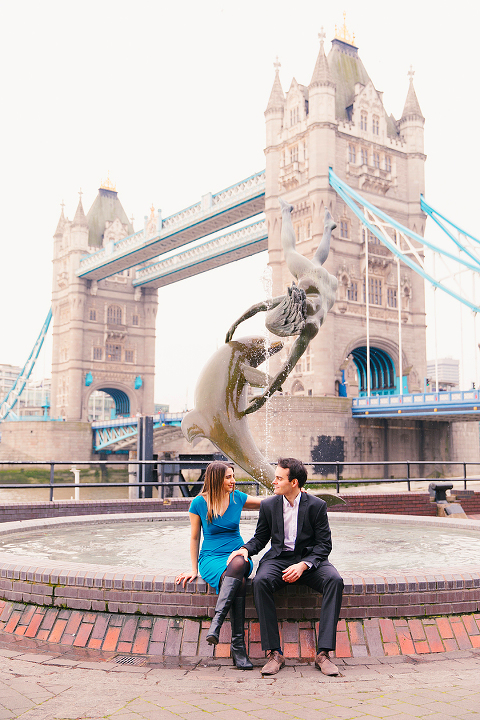 proposal engagement couples pre wedding photo shoot London Westminster Tower Bridge (38)