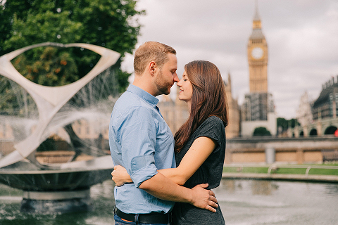 couples engagement pre wedding london outdoor summer photo shoot love story photographer westminster big ben (2)