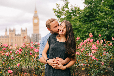 couples engagement pre wedding london outdoor summer photo shoot love story photographer westminster big ben (4)