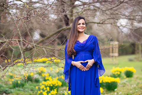 pregnancy maternity couples photo shoot spring London Regent's park (9)