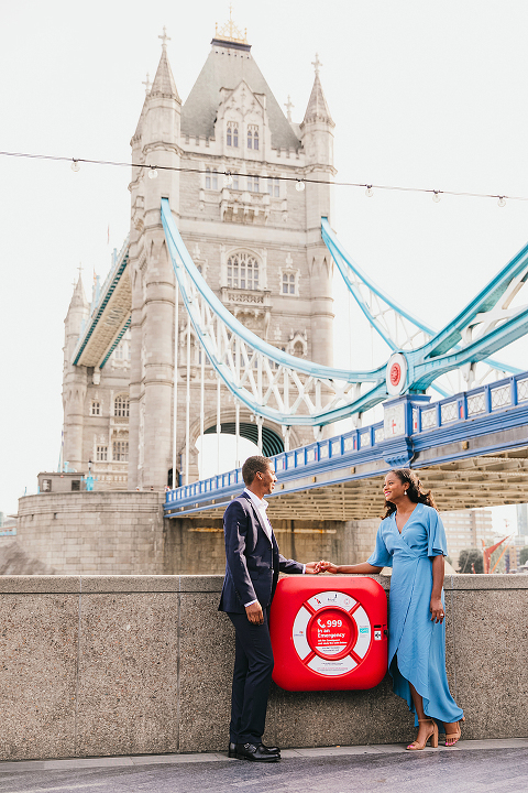 couples anniversary engagement photo shoot London Tower Bridge summer (3)