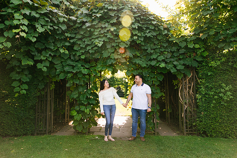 engagement photography in london regent's park couples shoot summer (17)